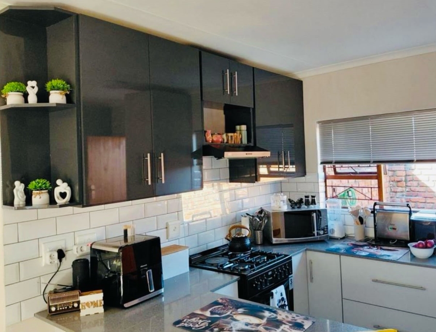 2 Bedroom Property for Sale in Windsor Park Eastern Cape